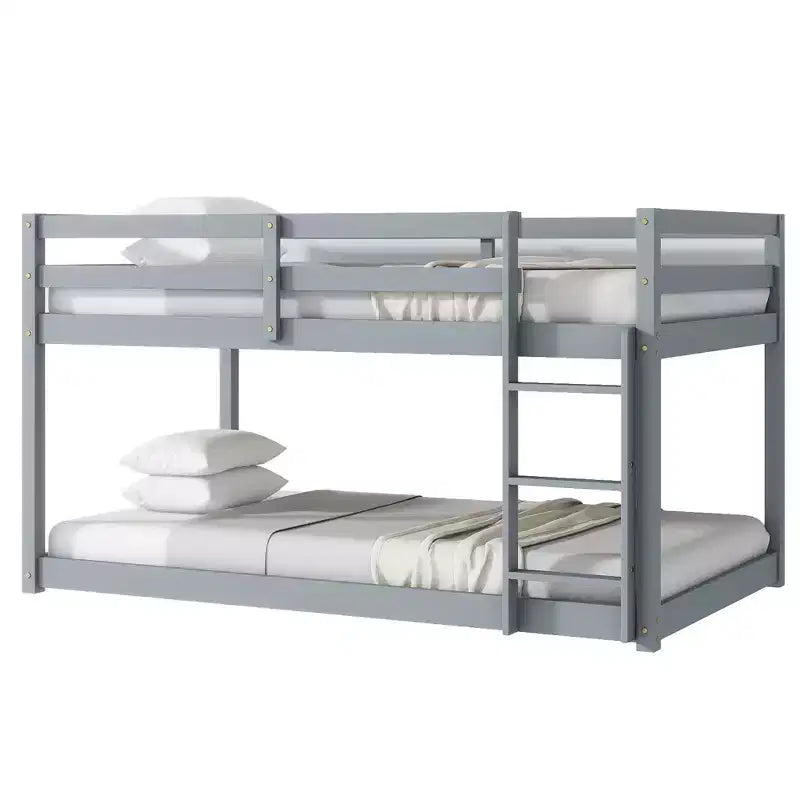 Letto a castello a due piani con scaletta e struttura in legno massello – Grigio