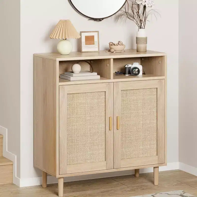 Credenza con 2 ante e ripiano aperto in stile rattan