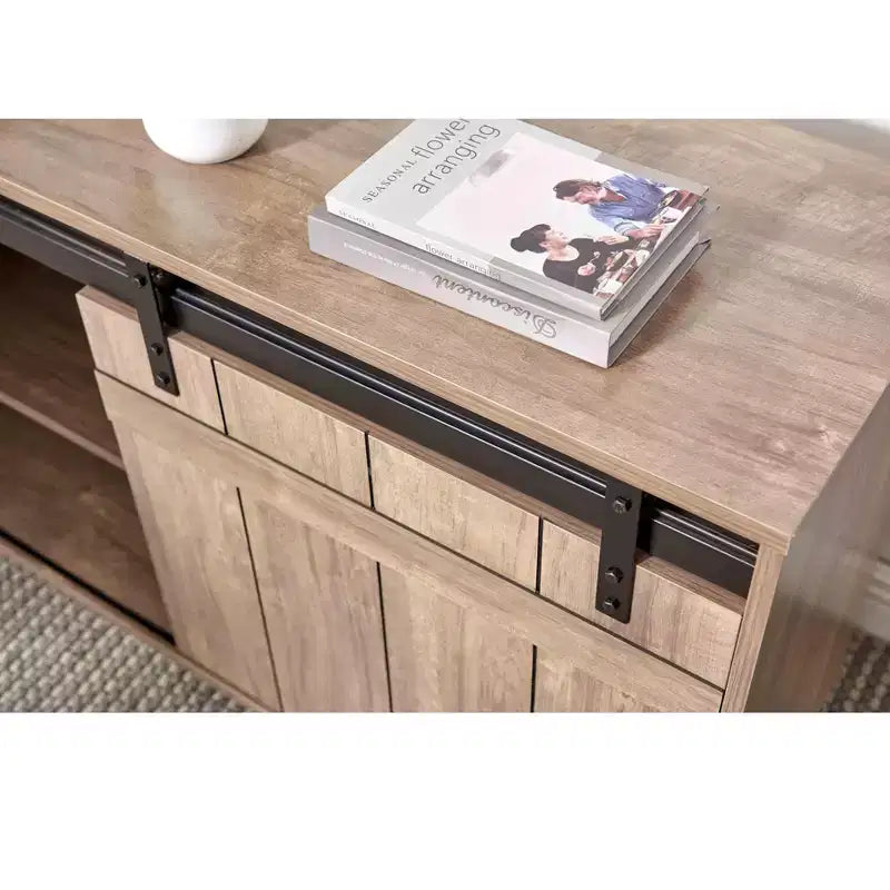 Scrivania a L con credenza con ante scorrevoli a fienile