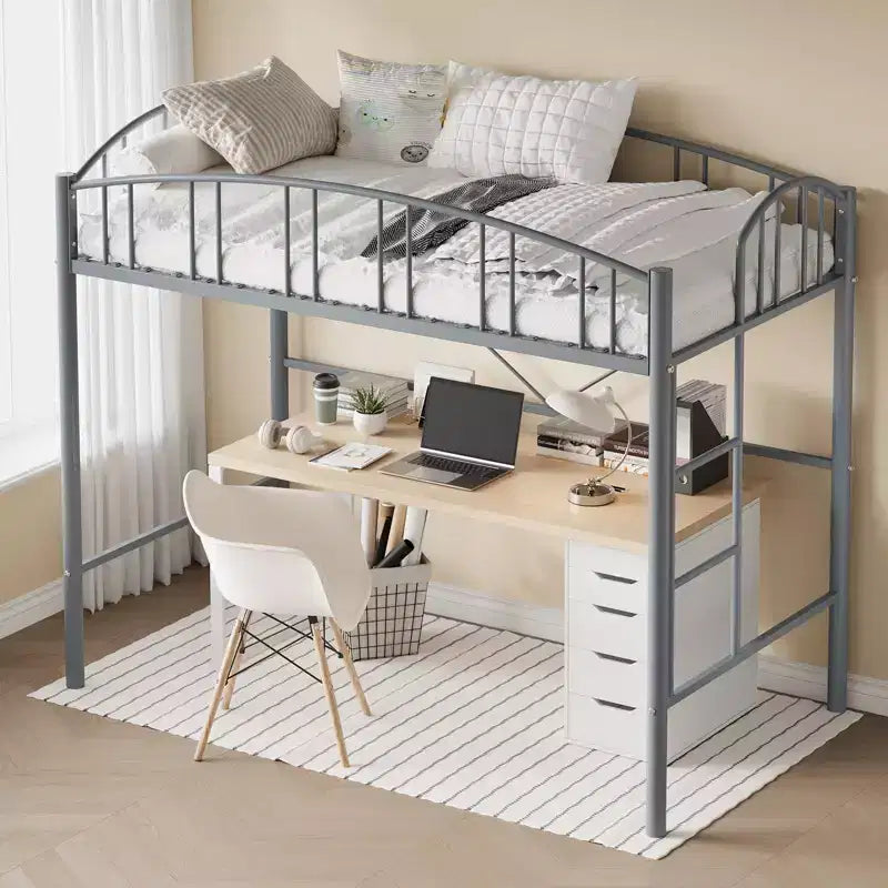 Letto a soppalco singolo, struttura in metallo resistente con sponda protettiva ad arco e scaletta di sicurezza, salvaspazio, non è necessario il materasso con molle, grigio moderno