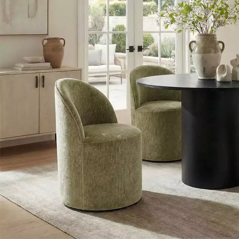 Set da Pranzo 5 Pezzi per 4 Persone, Sedie Moderne a Barilotto con Ruote e Rivestimento in Ciniglia, Tavolo Rotondo con Basamento Nero-Panipeachy