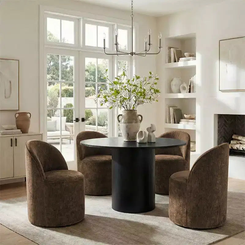 Set da Pranzo 5 Pezzi per 4 Persone, Sedie Moderne a Barilotto con Ruote e Rivestimento in Ciniglia, Tavolo Rotondo con Basamento Nero-Panipeachy