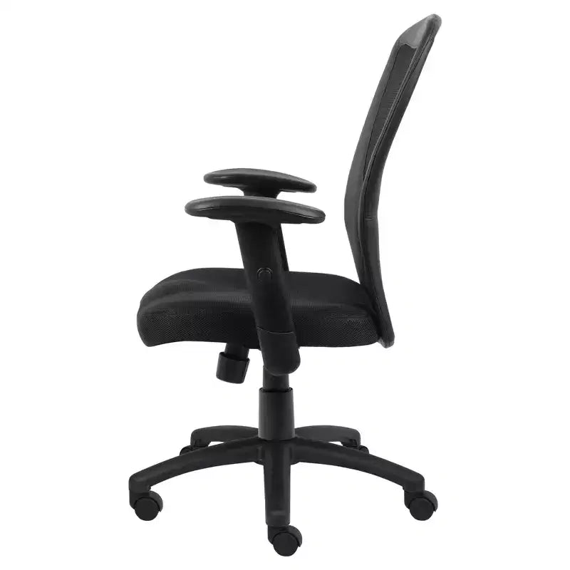 Sedia ergonomica con schienale in rete e braccioli regolabili