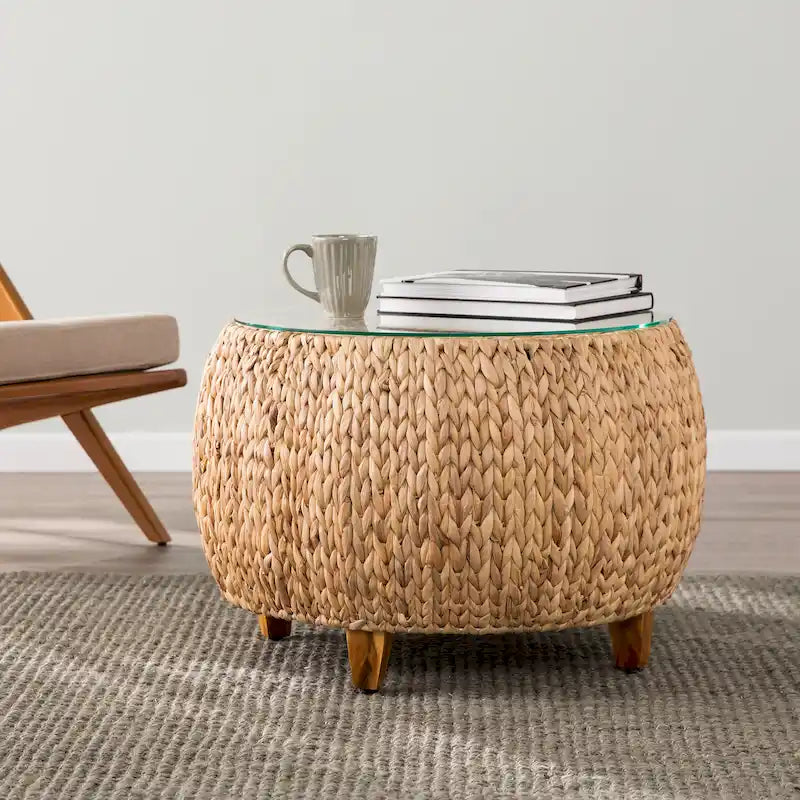 Table basse ronde Terraza en jacinthe d'eau de SEI Furniture